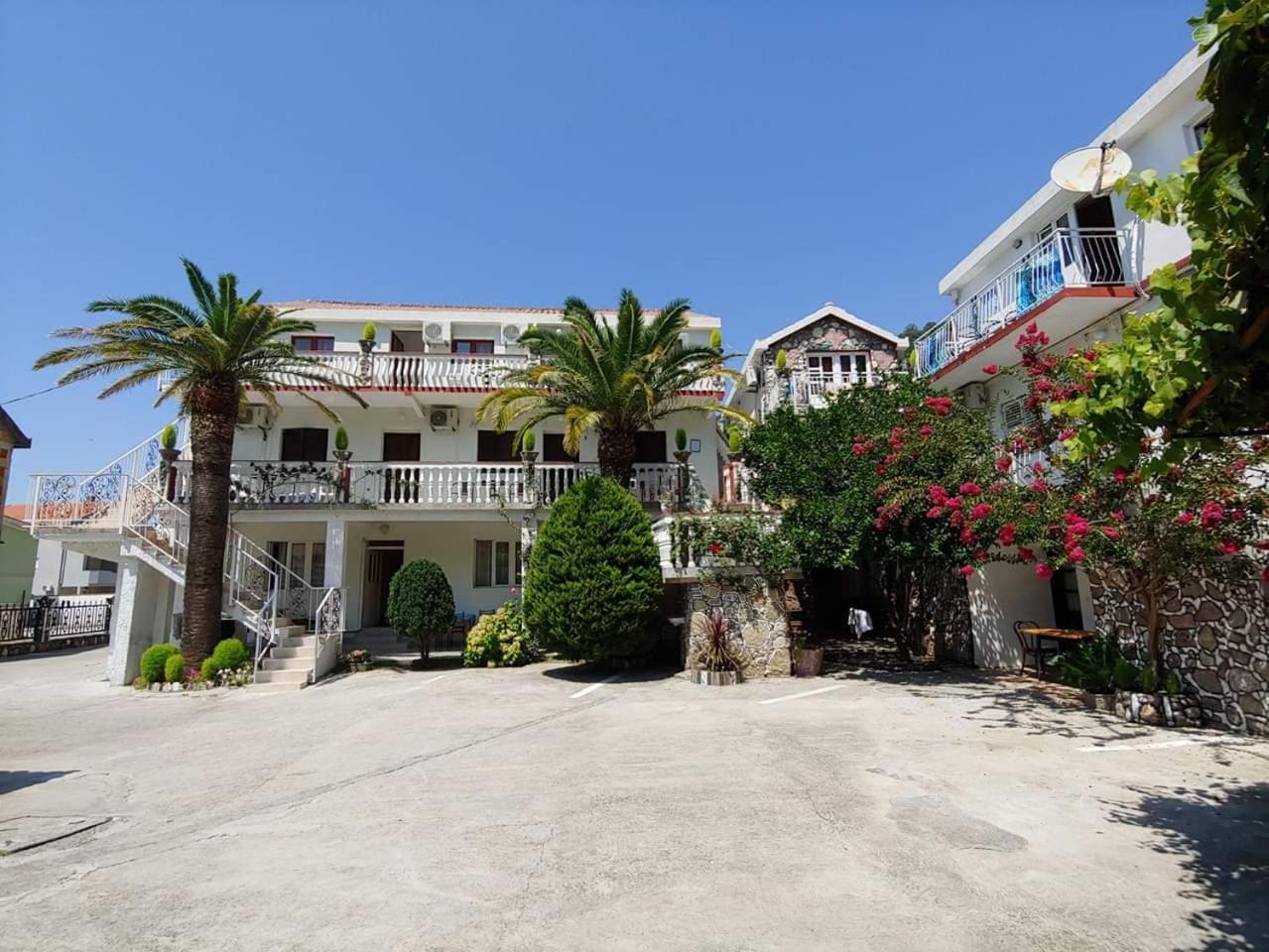 Apartments Radonjic Будва Екстериор снимка